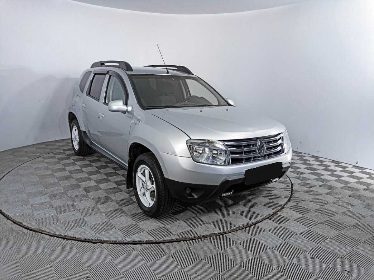 Renault Duster с пробегом — 2012 год. Фото: #2
