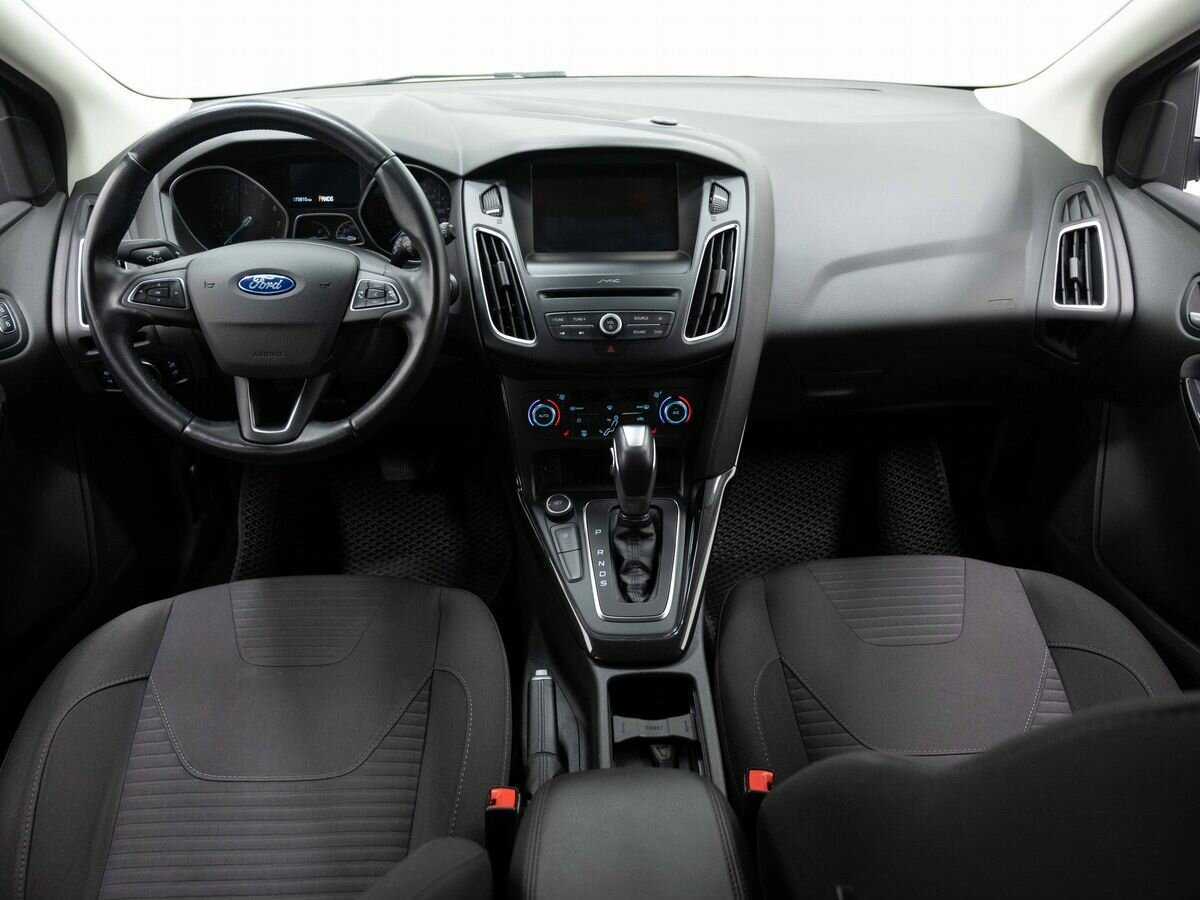 Ford Focus с пробегом — 2016 год. Фото: #12