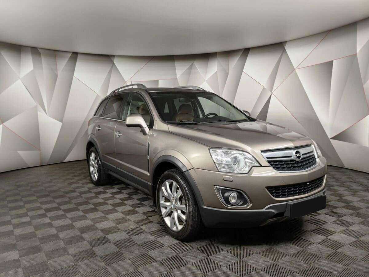 Opel Antara с пробегом — 2015 год. Фото: #2