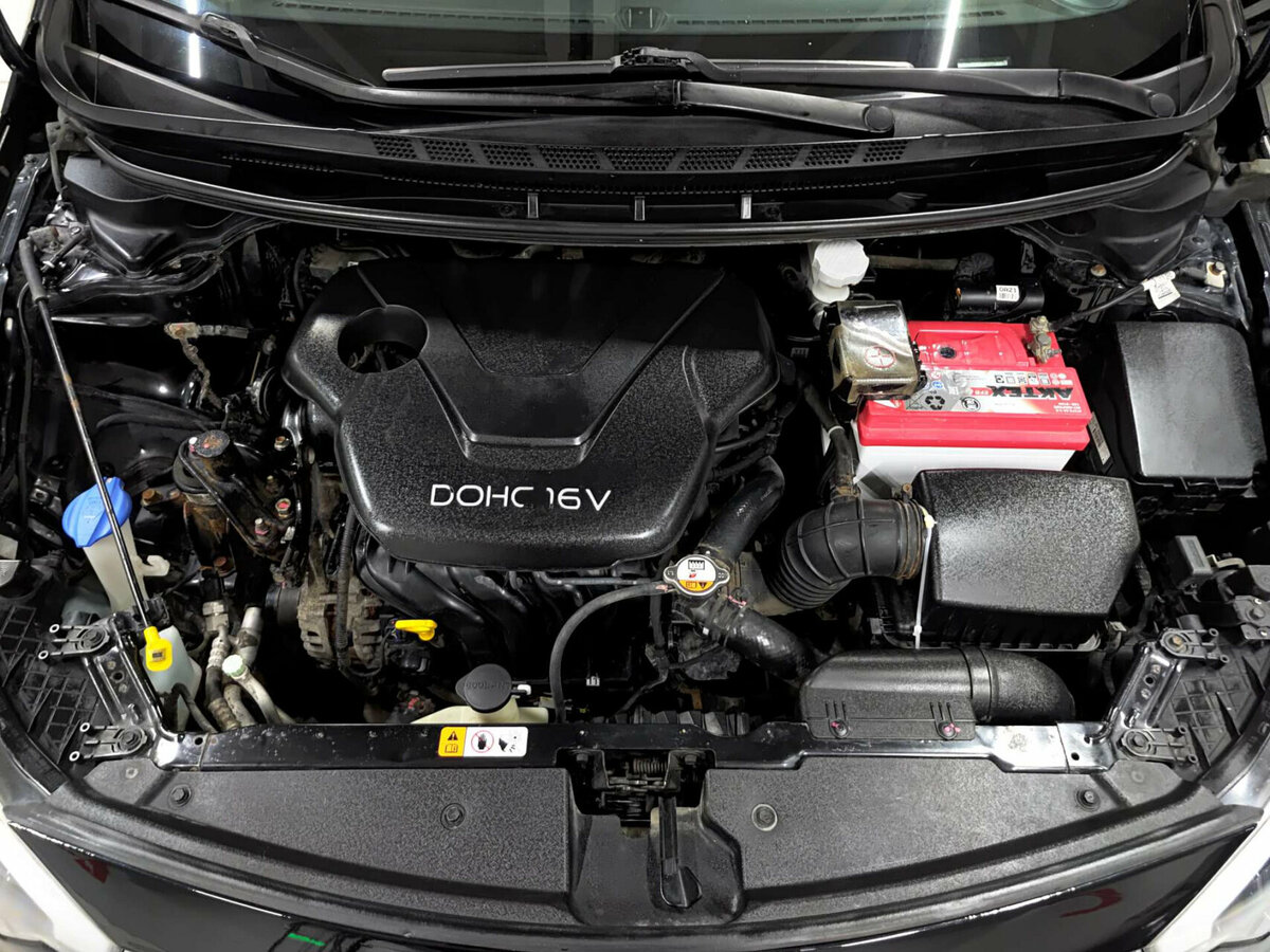 Kia Cerato с пробегом — 2013 год. Фото: #8