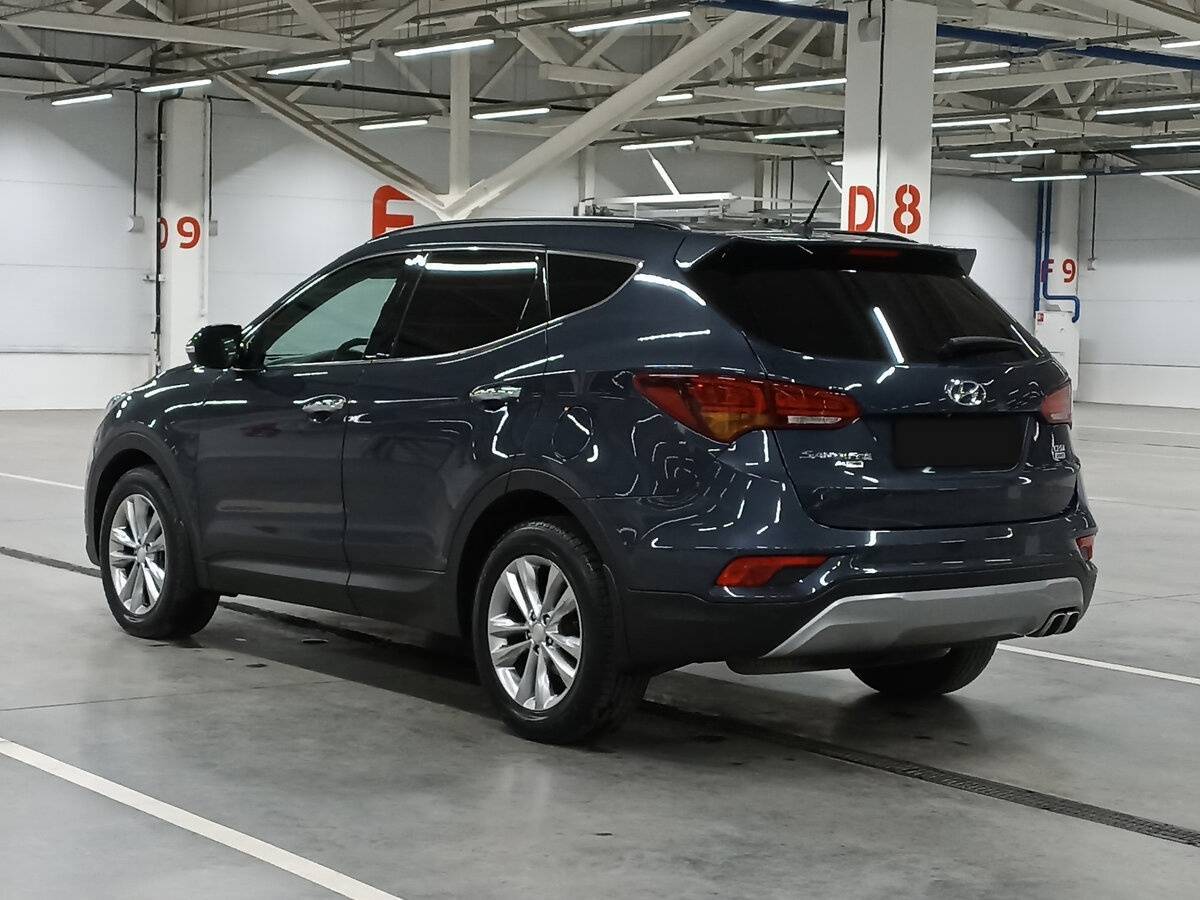 Hyundai Santa Fe с пробегом — 2015 год. Фото: #6