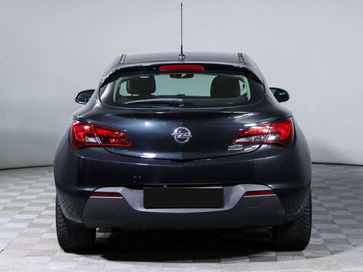 Opel Astra с пробегом — 2014 год. Фото: #5