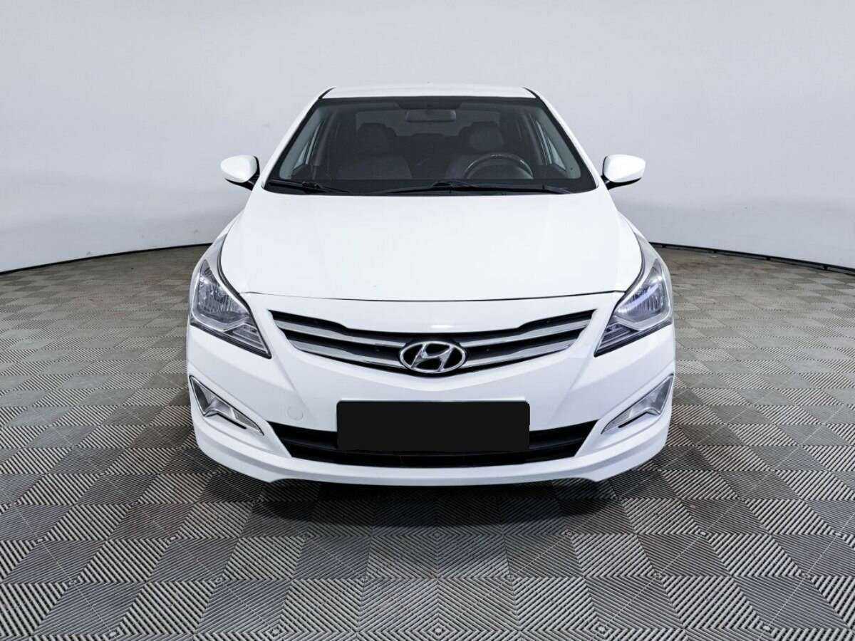 Hyundai Solaris с пробегом — 2016 год. Фото: #1