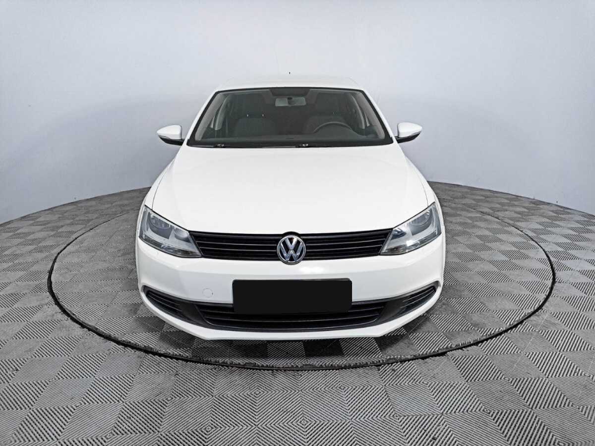 Volkswagen Jetta с пробегом — 2014 год. Фото: #1