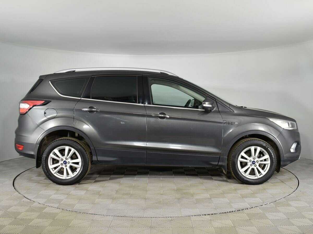 Ford Kuga с пробегом — 2017 год. Фото: #4