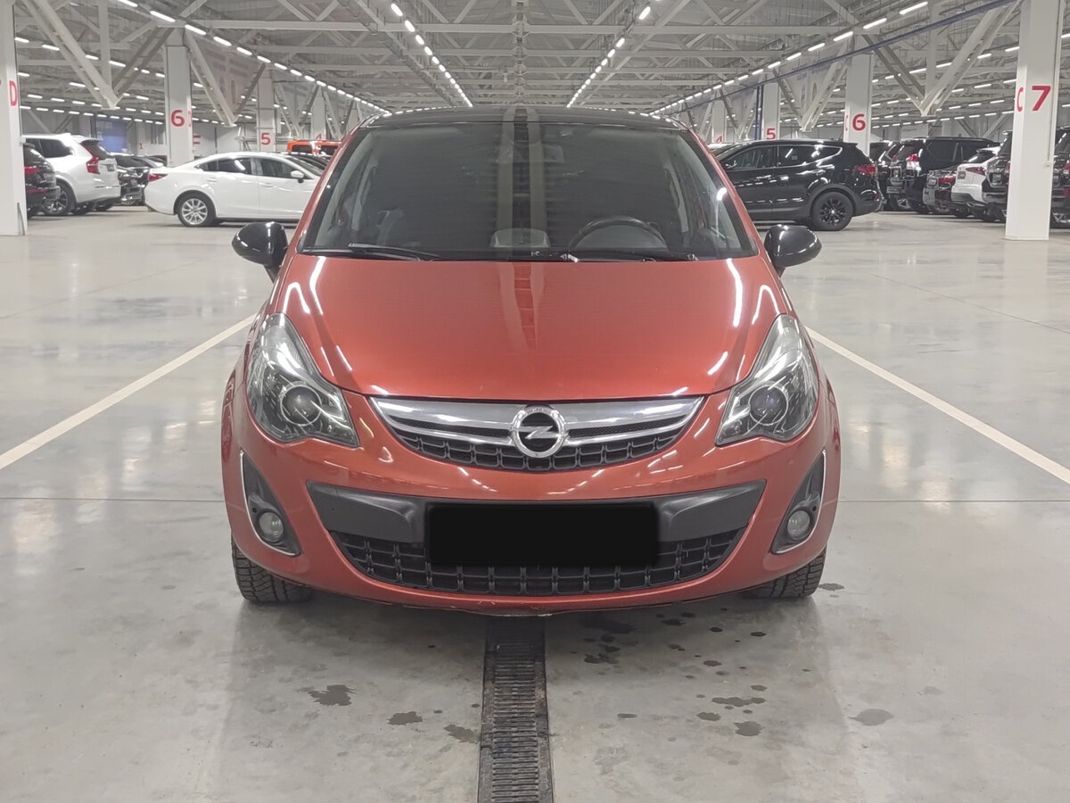 Opel Corsa с пробегом — 2012 год. Фото: #1