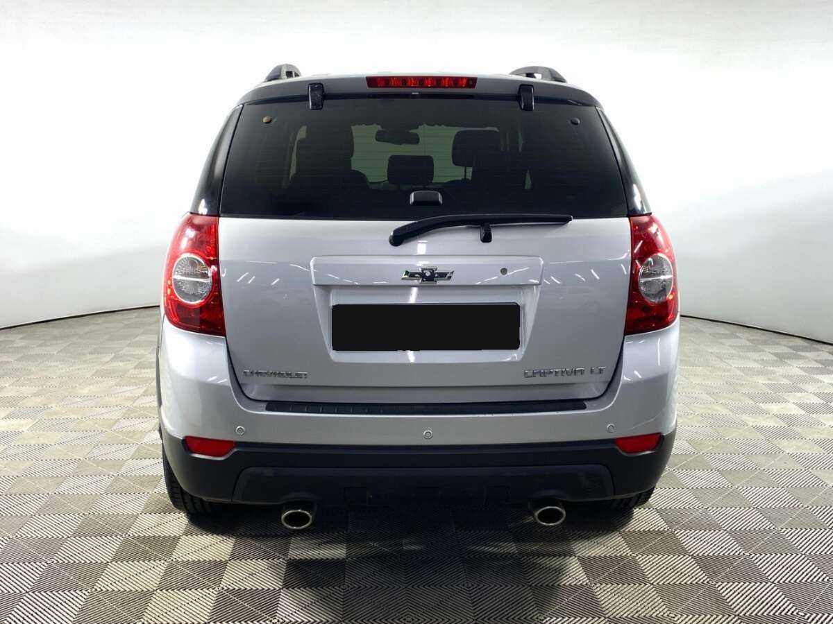 Chevrolet Captiva с пробегом — 2012 год. Фото: #4