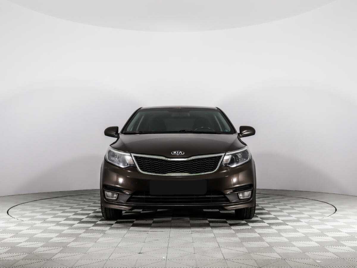 Kia Rio с пробегом — 2015 год. Фото: #1