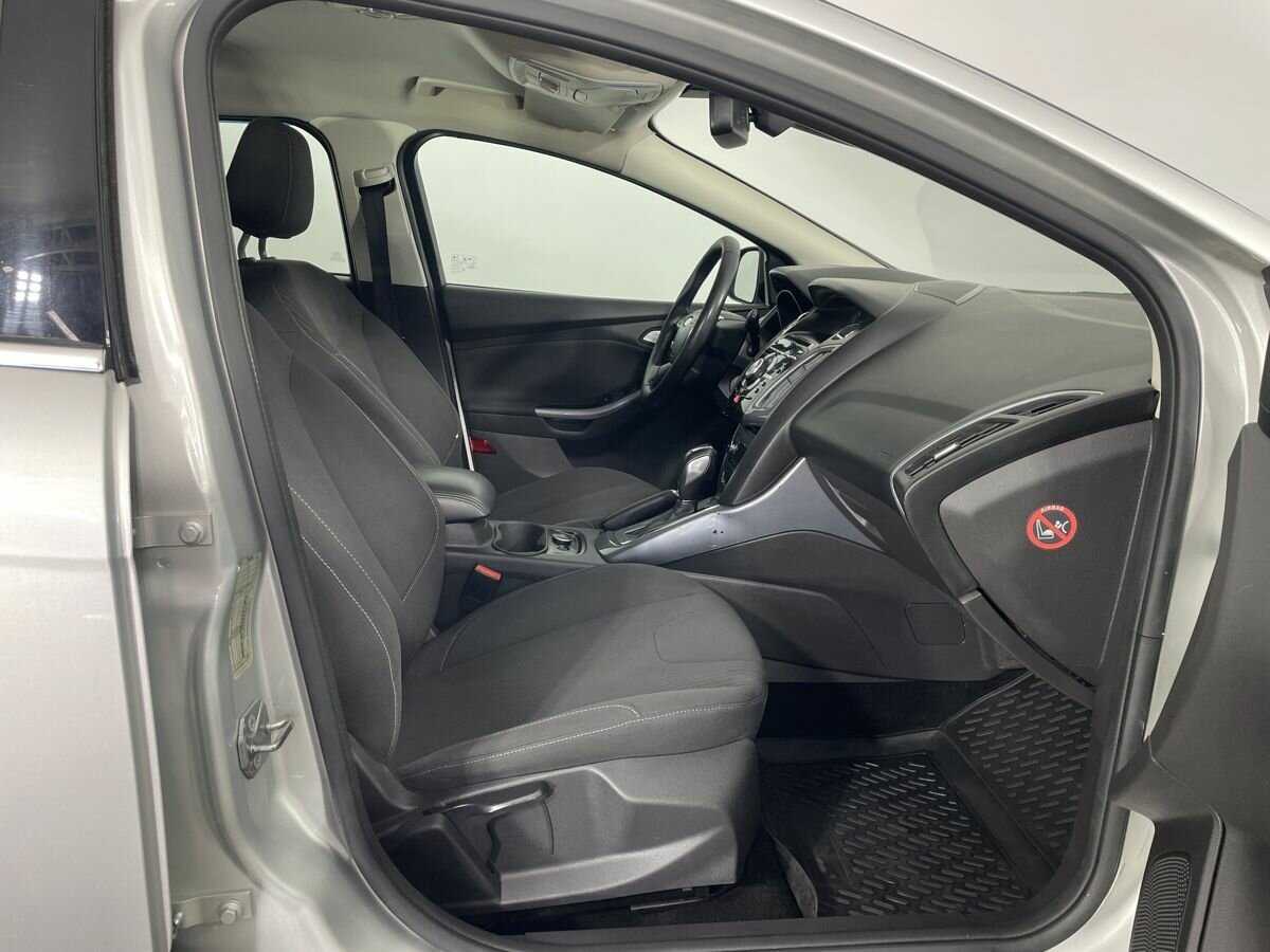 Ford Focus с пробегом — 2013 год. Фото: #13
