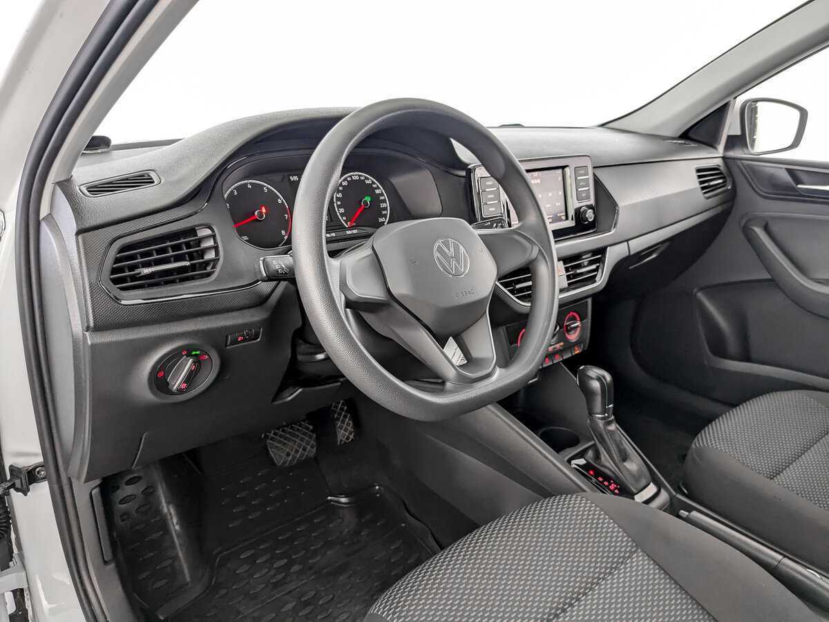 Volkswagen Polo с пробегом — 2020 год. Фото: #13
