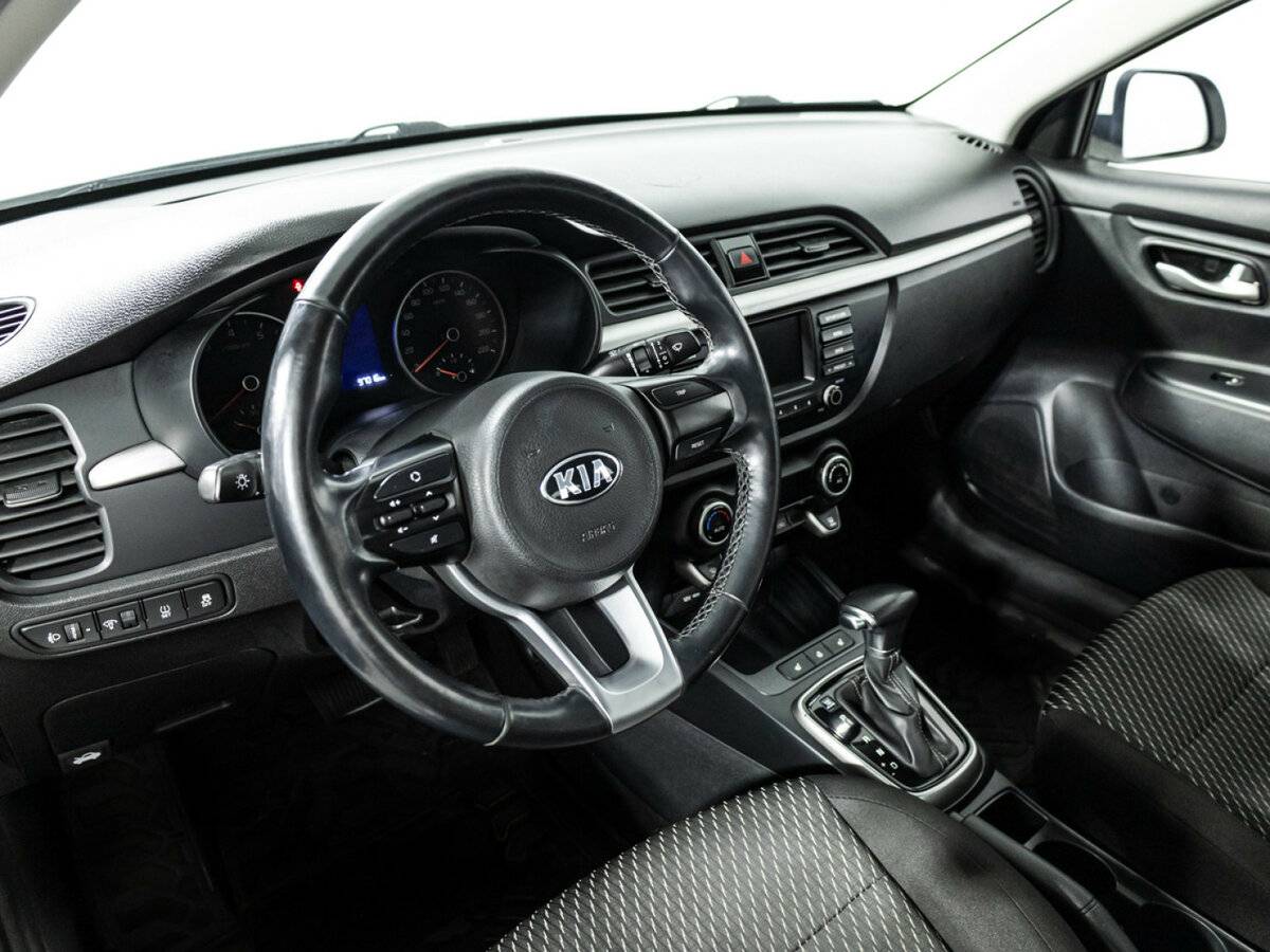 Kia Rio с пробегом — 2018 год. Фото: #10
