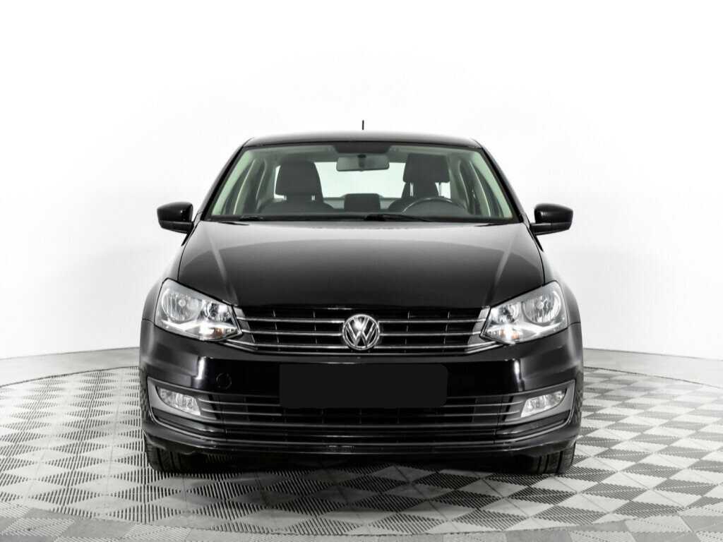 Volkswagen Polo с пробегом — 2015 год. Фото: #1