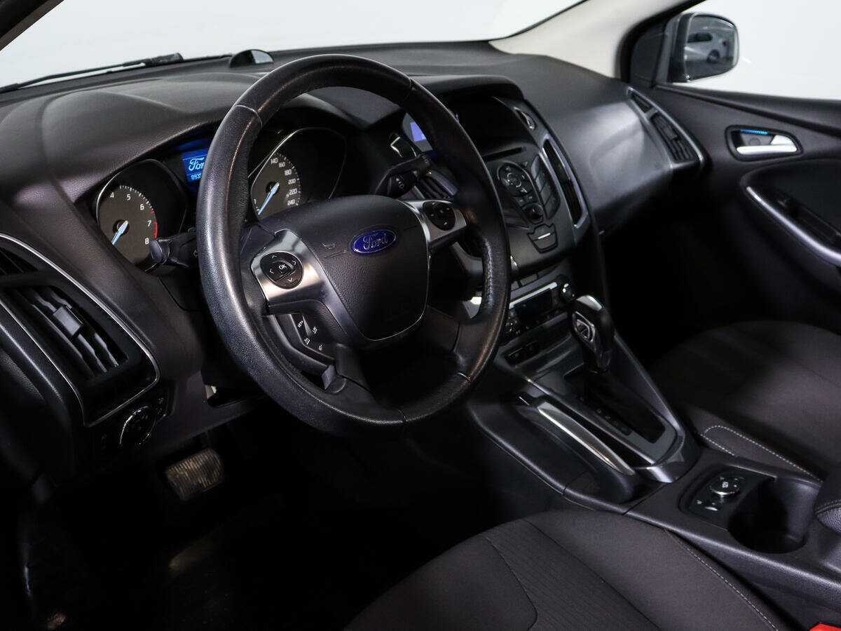 Ford Focus с пробегом — 2012 год. Фото: #11