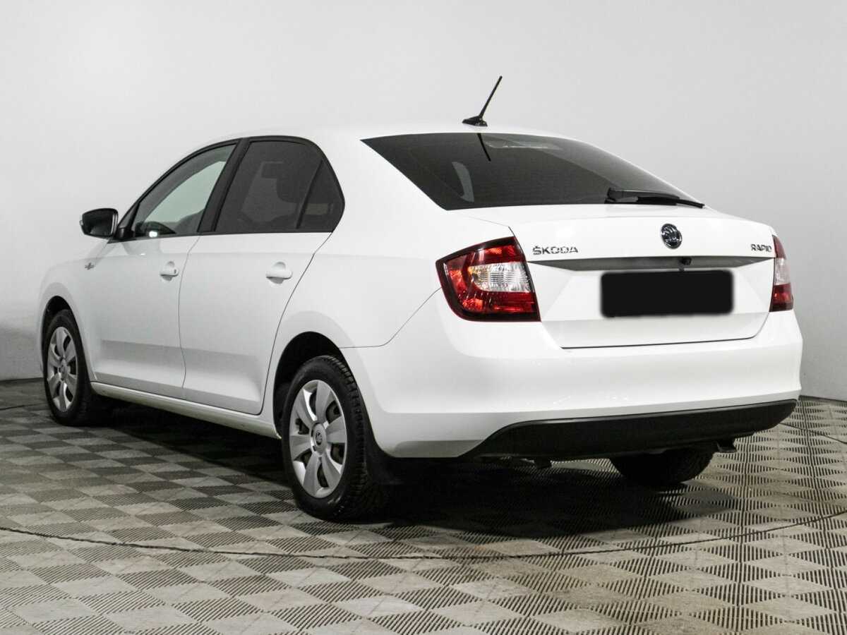 Skoda Rapid с пробегом — 2019 год. Фото: #6