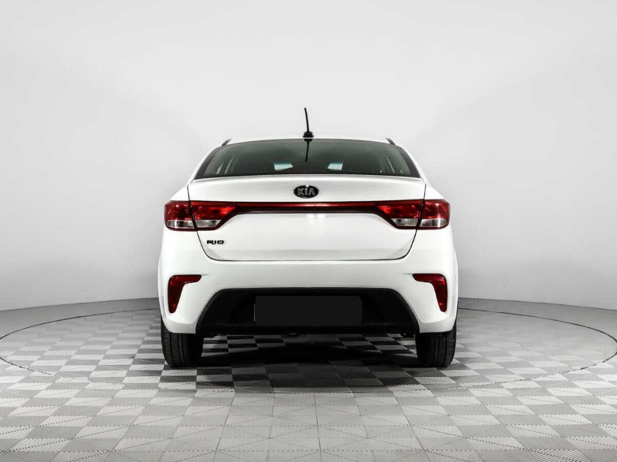 Kia Rio с пробегом — 2018 год. Фото: #5