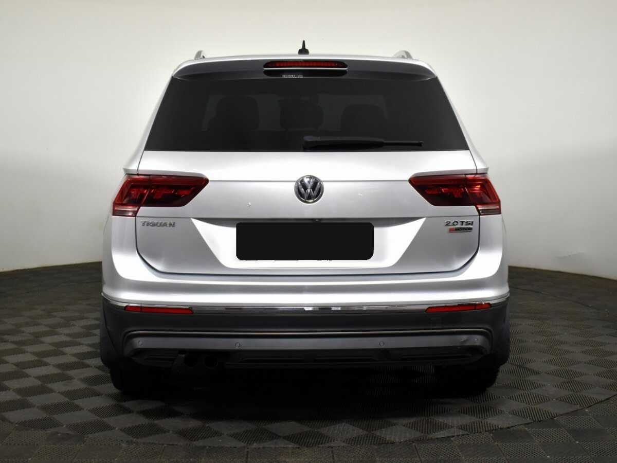 Volkswagen Tiguan с пробегом — 2017 год. Фото: #4