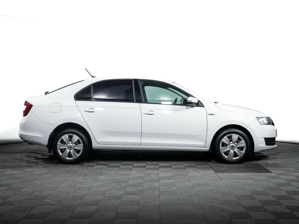 Skoda Rapid с пробегом — 2019 год. Фото: #3