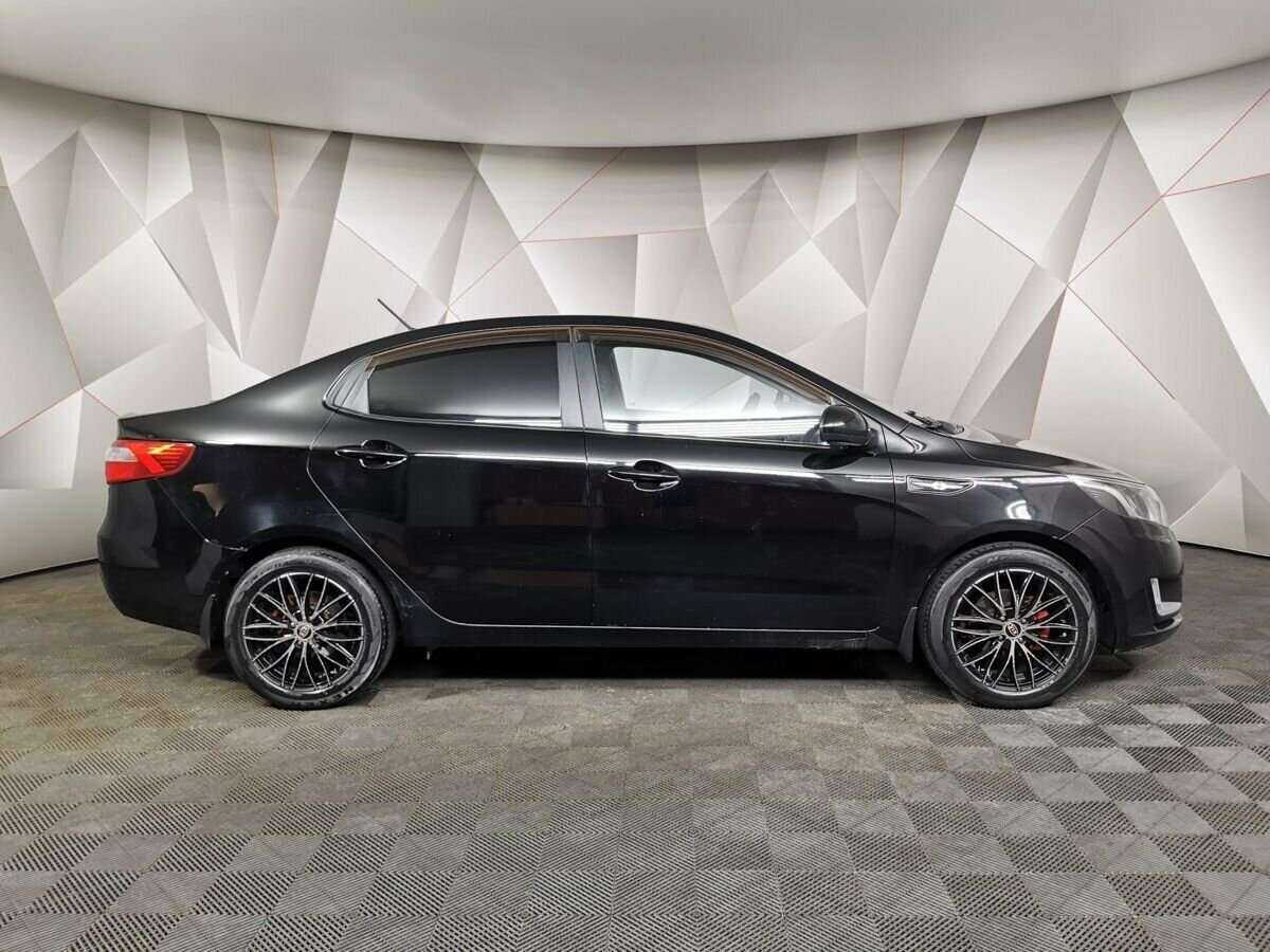 Kia Rio с пробегом — 2012 год. Фото: #5