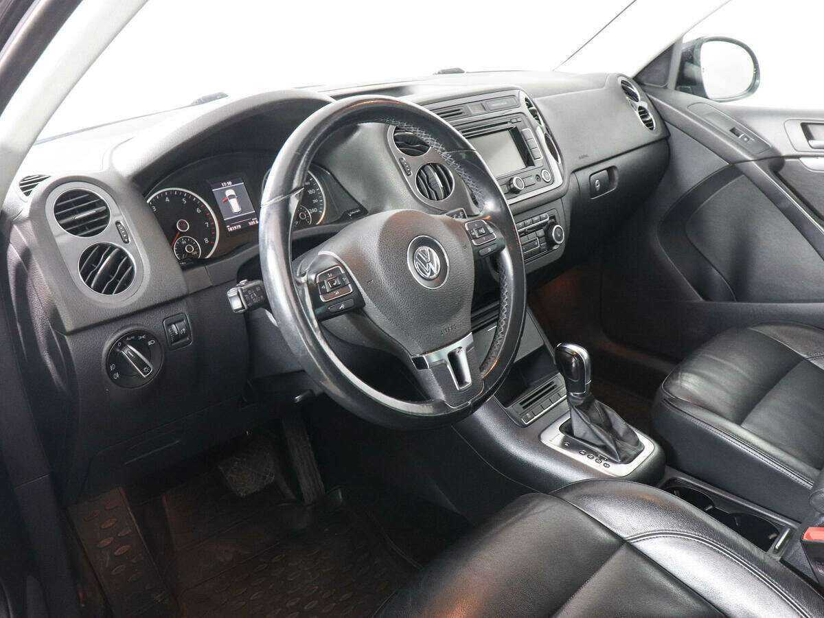 Volkswagen Tiguan с пробегом — 2012 год. Фото: #4