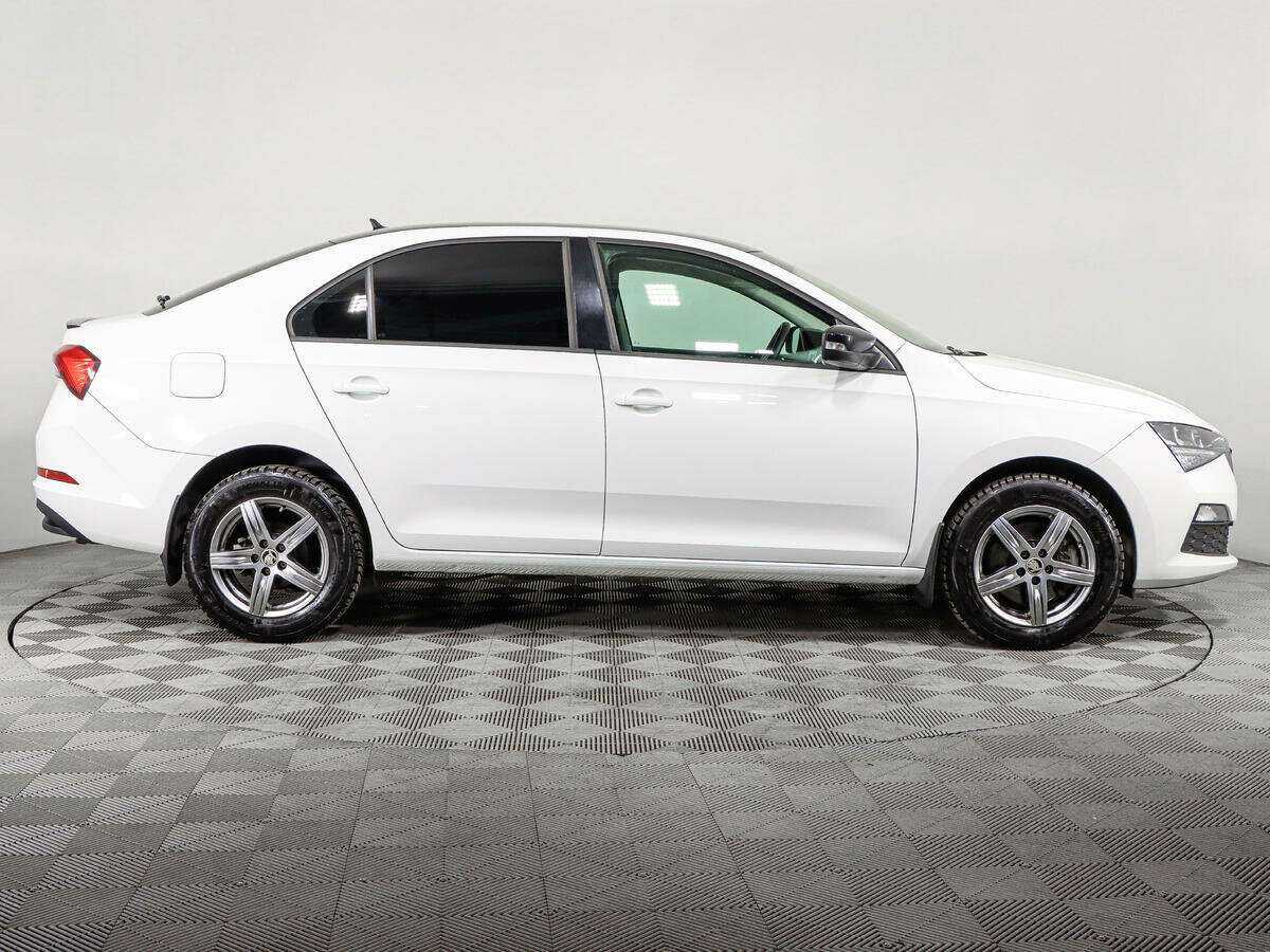 Skoda Rapid с пробегом — 2020 год. Фото: #3