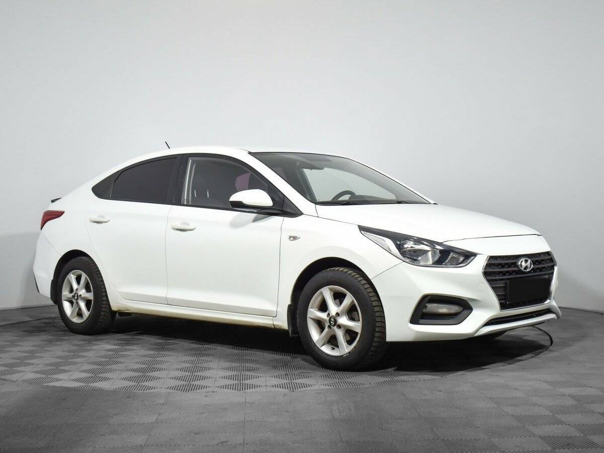 Hyundai Solaris с пробегом — 2017 год. Фото: #2