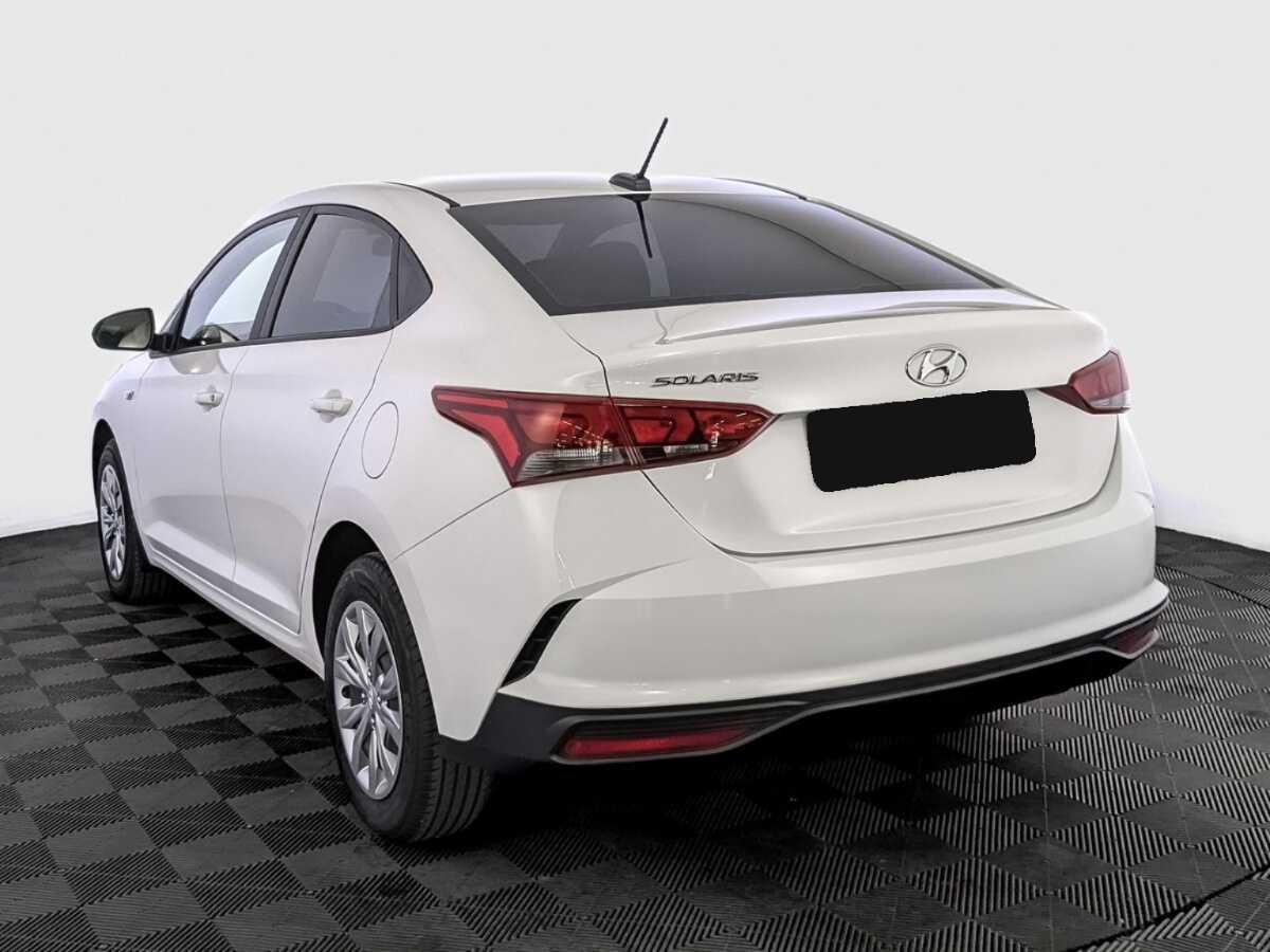 Hyundai Solaris с пробегом — 2022 год. Фото: #6