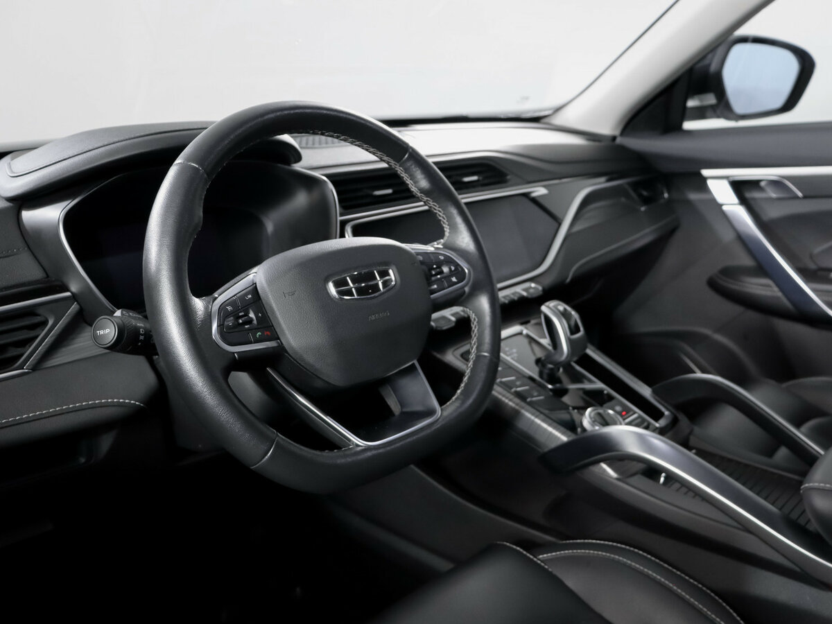 Geely Atlas Pro с пробегом — 2021 год. Фото: #12