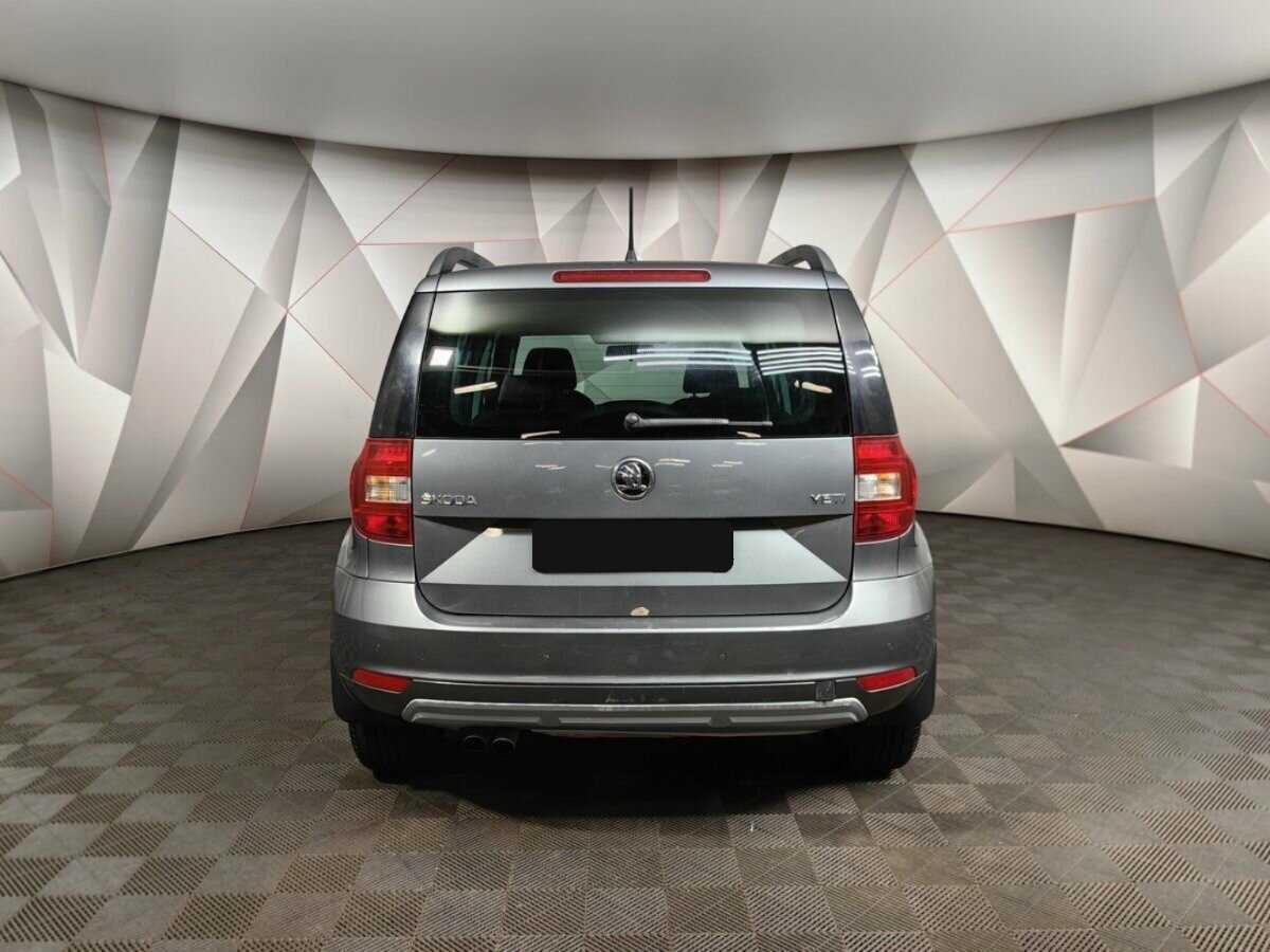 Skoda Yeti с пробегом — 2015 год. Фото: #7