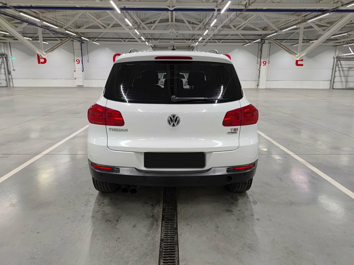 Volkswagen Tiguan с пробегом — 2015 год. Фото: #5