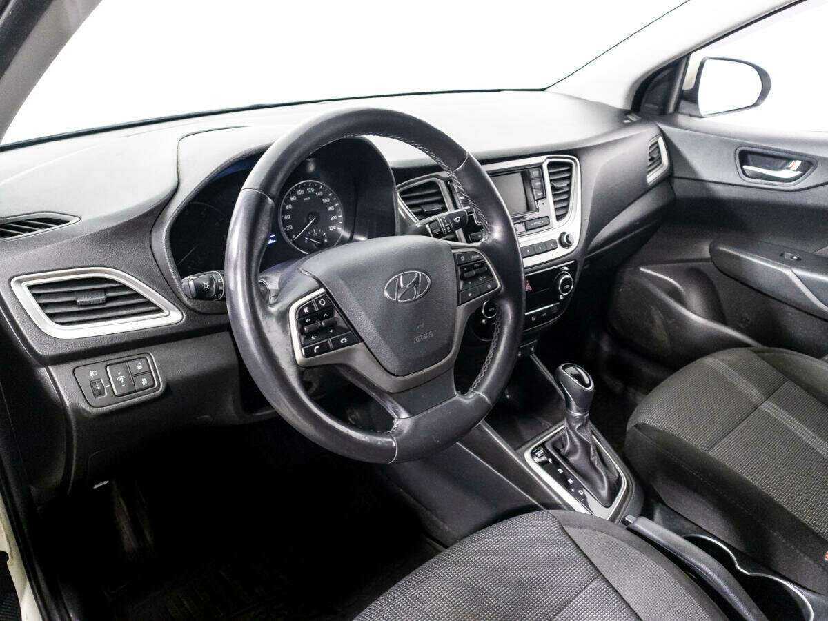 Hyundai Solaris с пробегом — 2019 год. Фото: #10