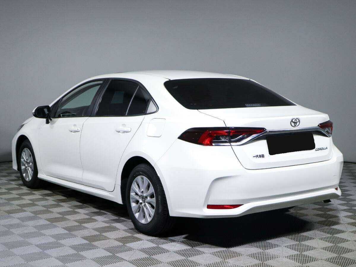 Toyota Corolla с пробегом — 2022 год. Фото: #4