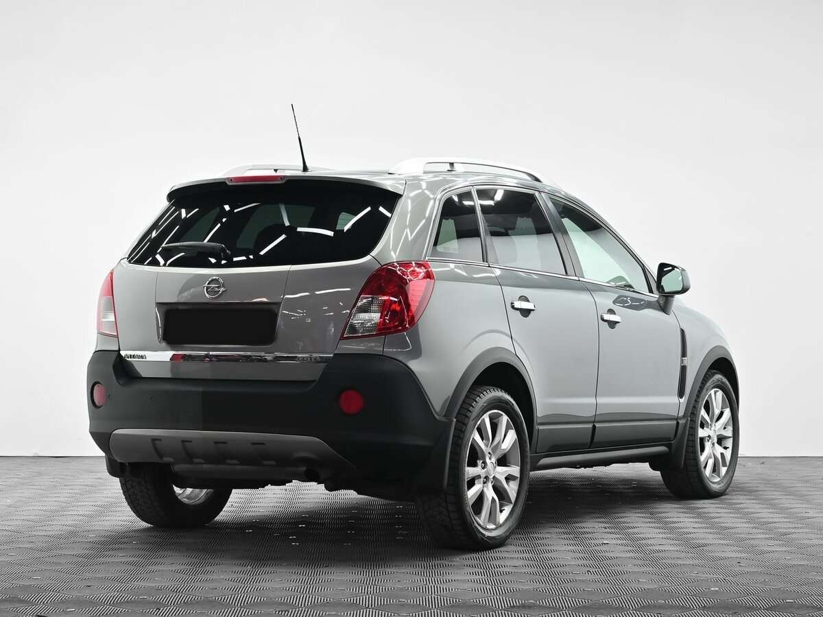 Opel Antara с пробегом — 2013 год. Фото: #3