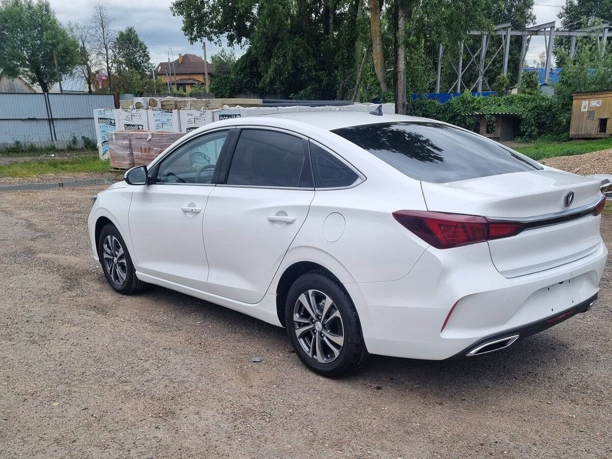 Changan Eado Plus с пробегом — 2024 год. Фото: #6