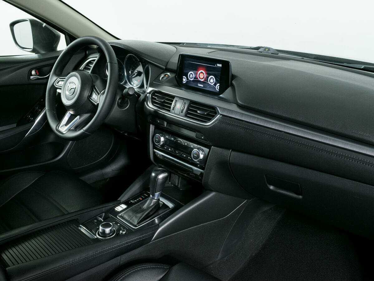 Mazda 6 с пробегом — 2017 год. Фото: #8