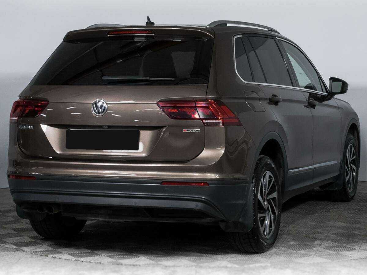 Volkswagen Tiguan с пробегом — 2018 год. Фото: #4