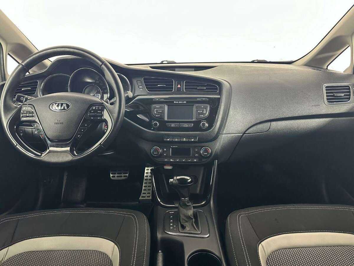 Kia Ceed с пробегом — 2014 год. Фото: #6