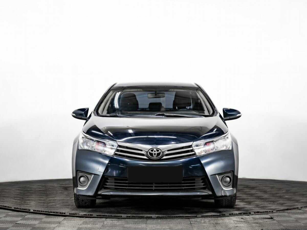 Toyota Corolla с пробегом — 2015 год. Фото: #1
