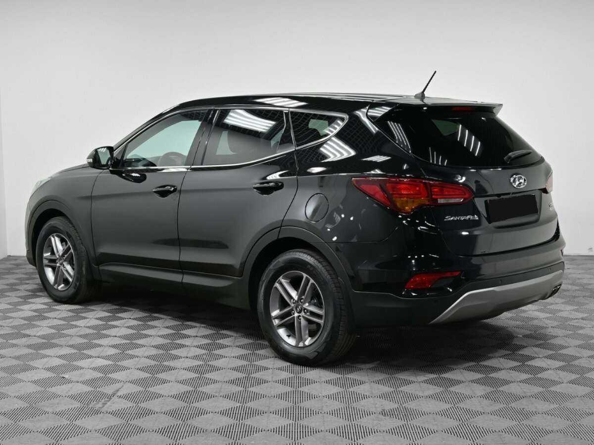Hyundai Santa Fe с пробегом — 2016 год. Фото: #3