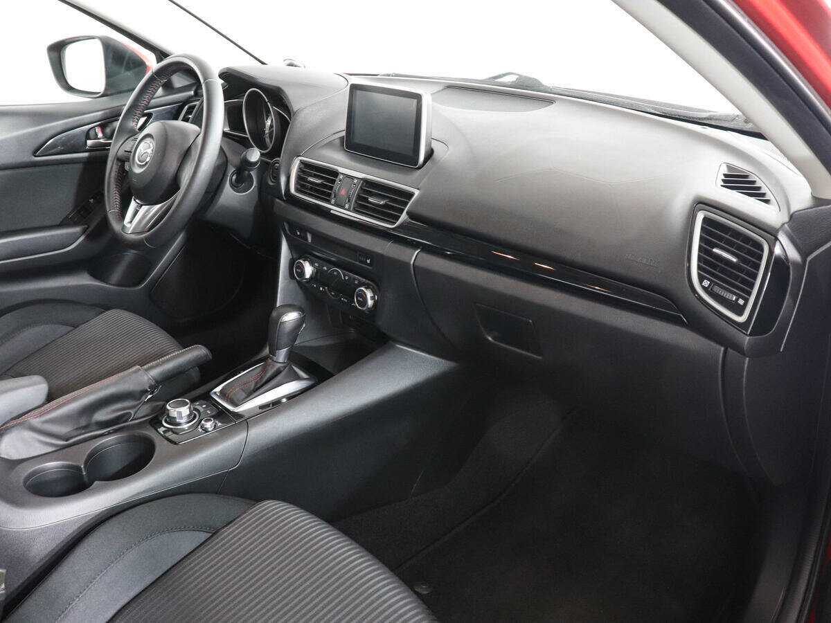 Mazda 3 с пробегом — 2014 год. Фото: #7
