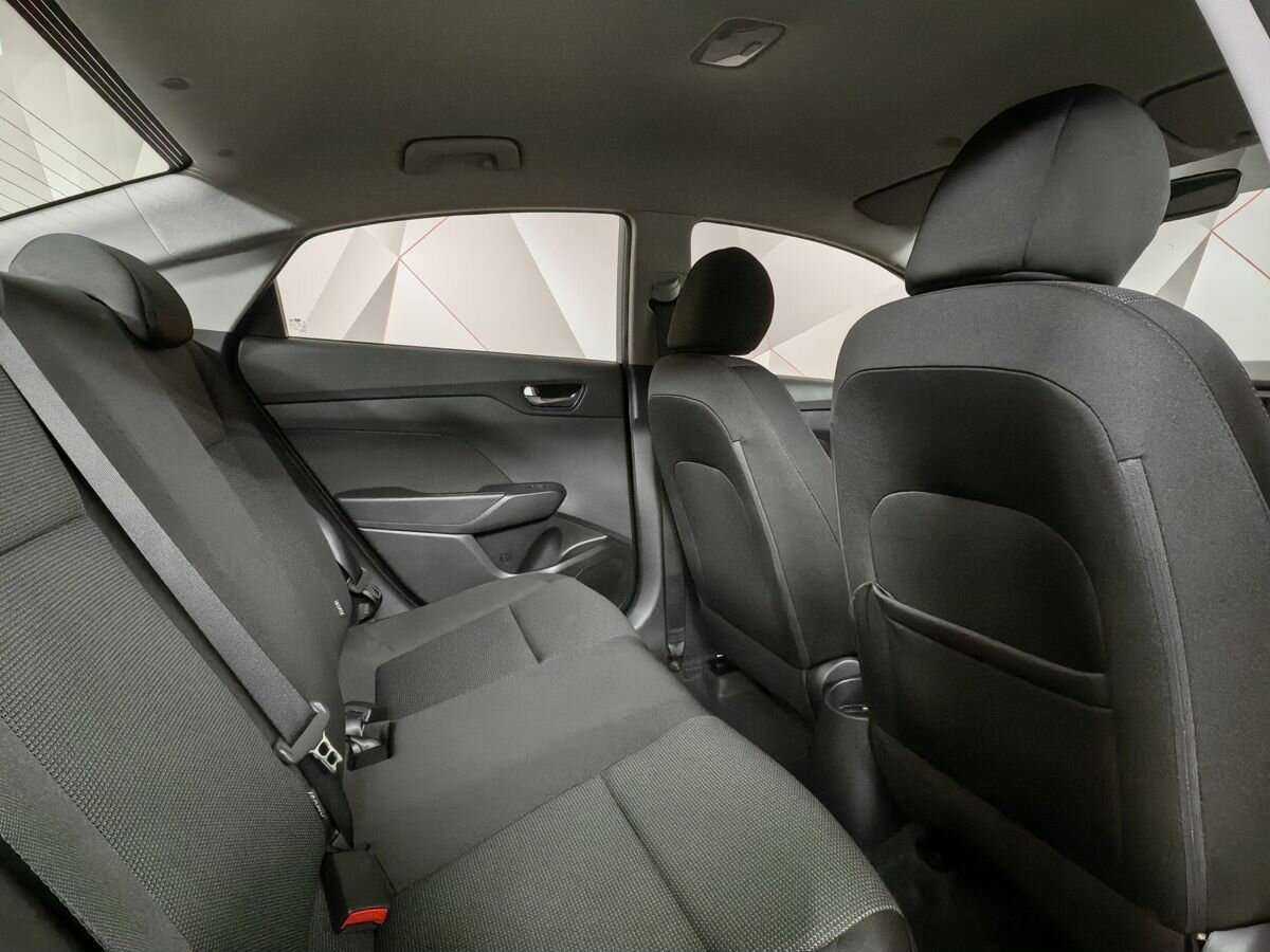 Hyundai Solaris с пробегом — 2019 год. Фото: #11
