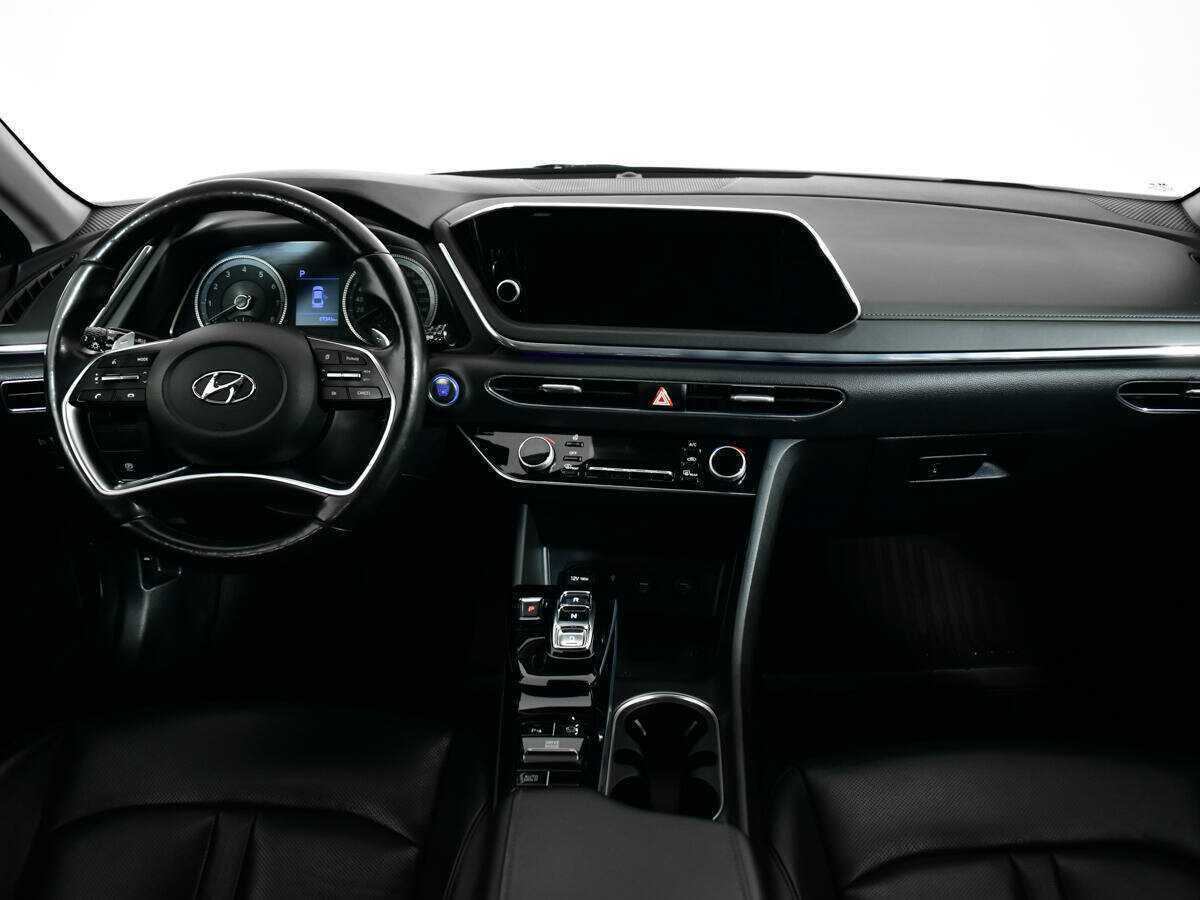 Hyundai Sonata с пробегом — 2020 год. Фото: #9