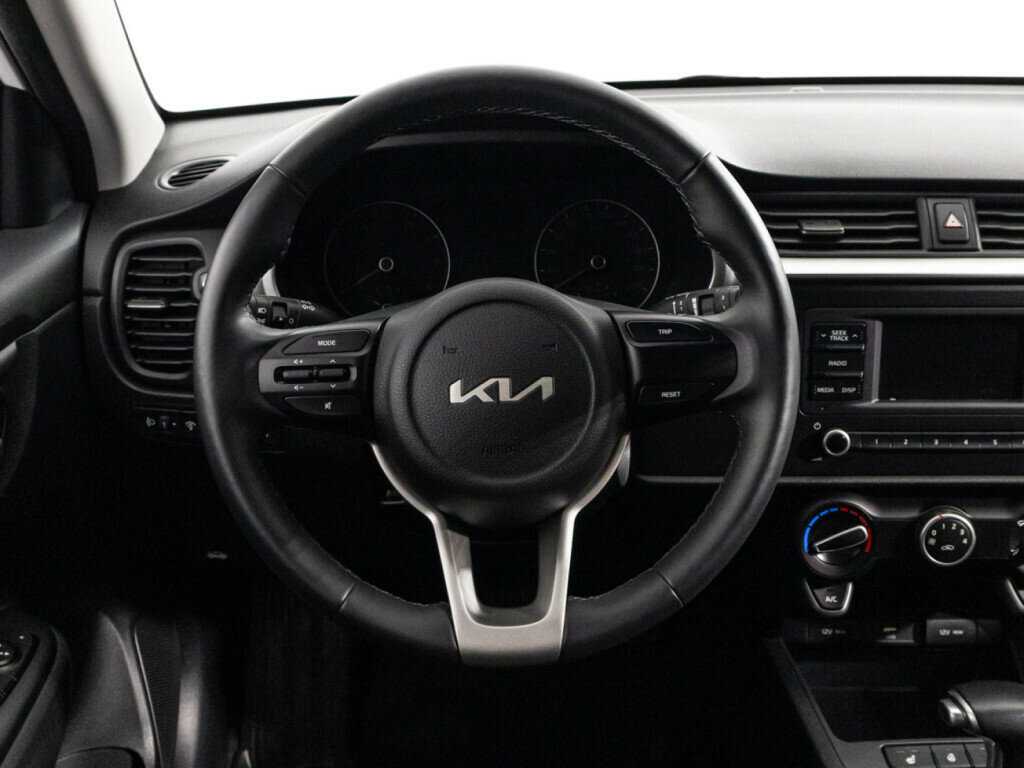 Kia Rio с пробегом — 2022 год. Фото: #18