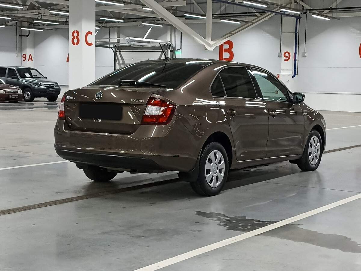 Skoda Rapid с пробегом — 2019 год. Фото: #4