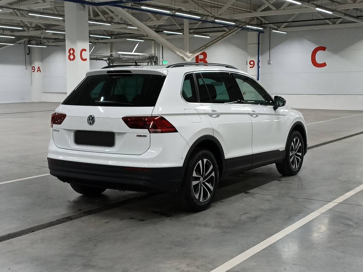 Volkswagen Tiguan с пробегом — 2020 год. Фото: #4