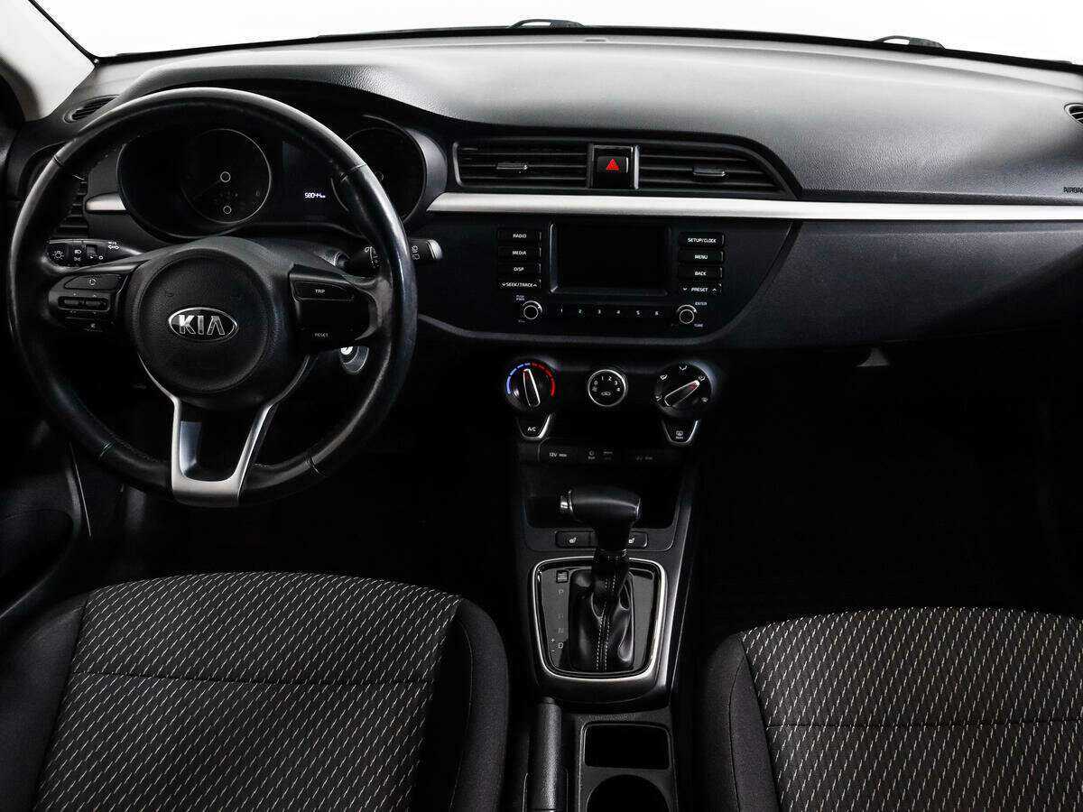 Kia Rio с пробегом — 2018 год. Фото: #11