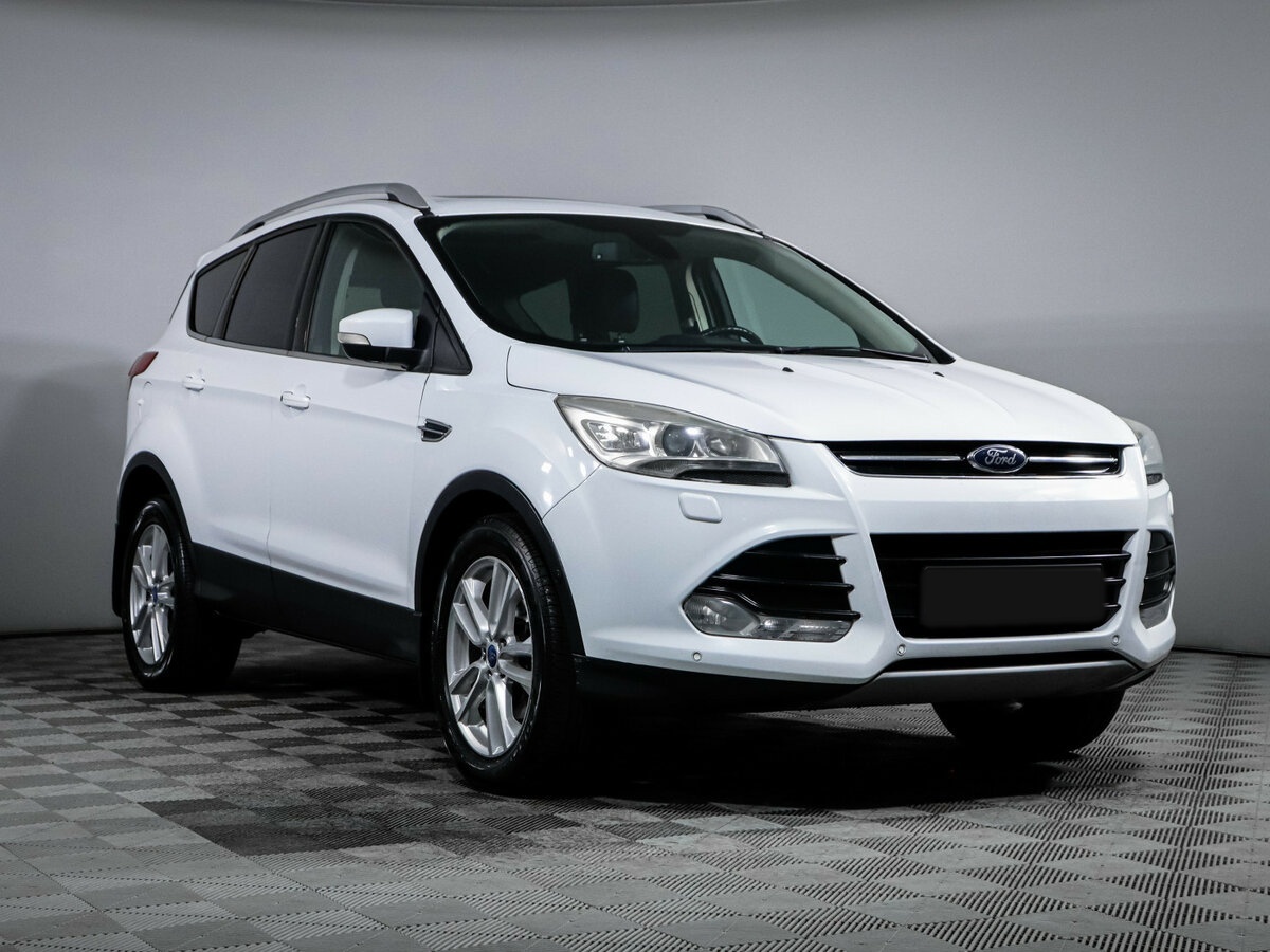 Ford Kuga с пробегом — 2013 год. Фото: #2