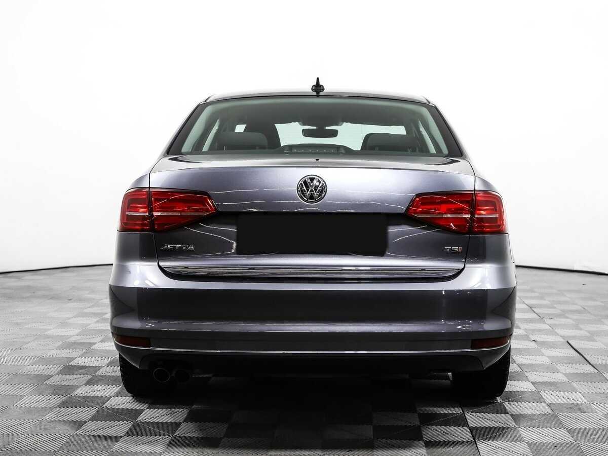 Volkswagen Jetta с пробегом — 2017 год. Фото: #5