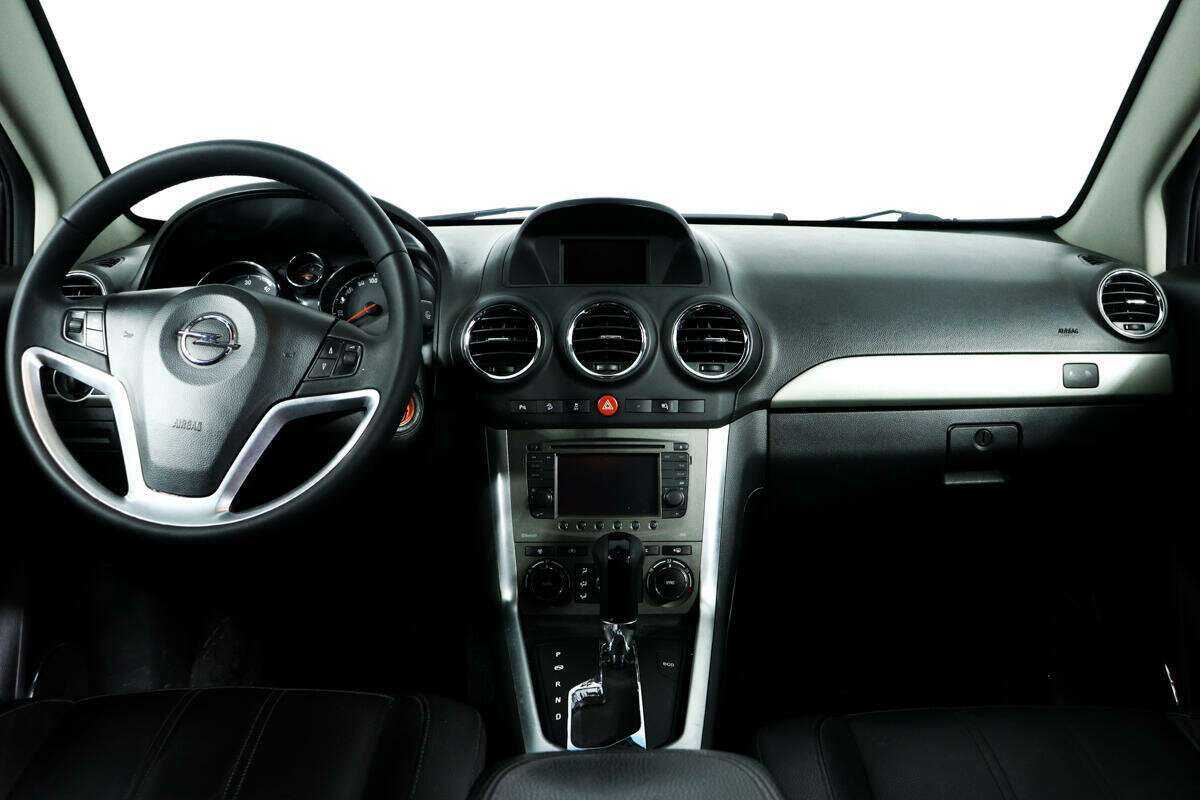 Opel Antara с пробегом — 2014 год. Фото: #10