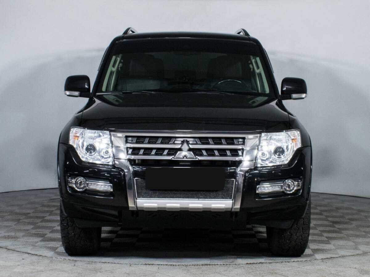 Mitsubishi Pajero с пробегом — 2014 год. Фото: #1