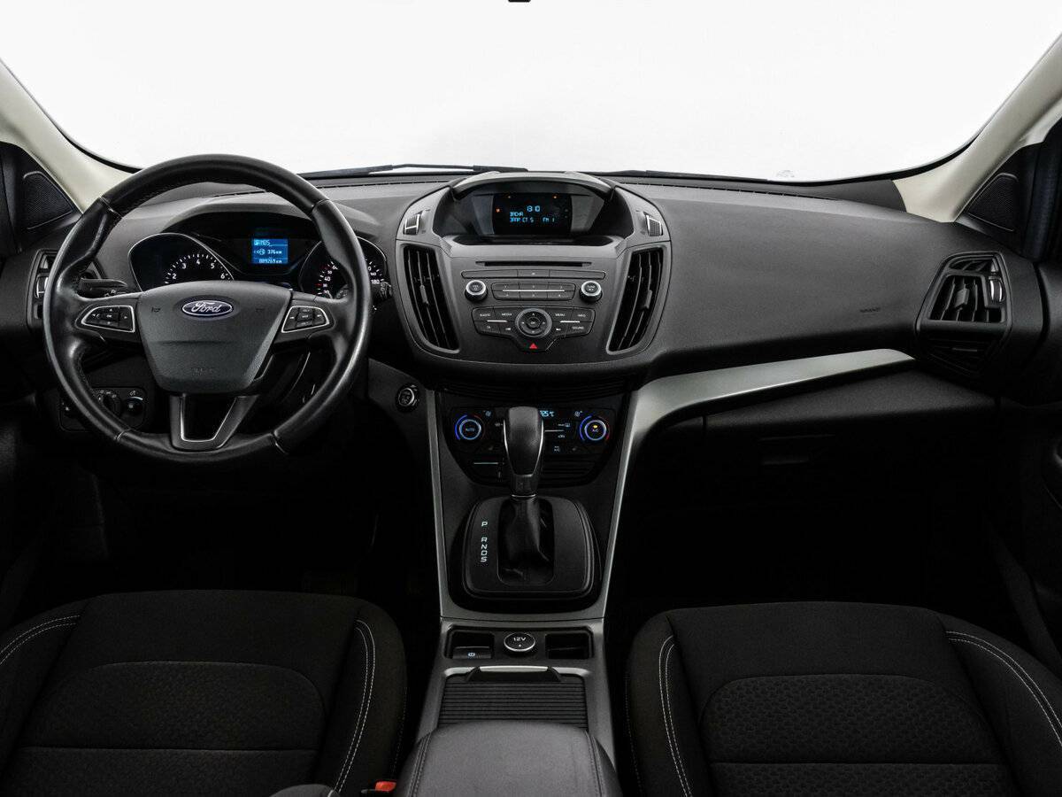 Ford Kuga с пробегом — 2017 год. Фото: #9